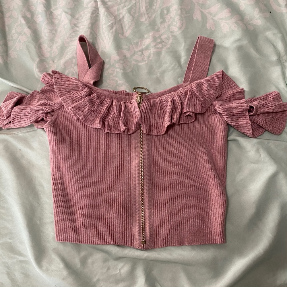 Never worn, cute pink crop top